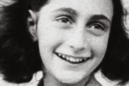 Anne Frank - Történelem a mának című vándorkiállítás nyílik a VIK Baptista Középiskolában