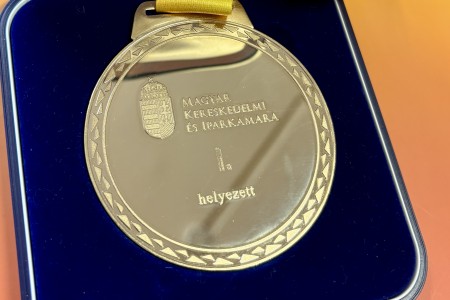 LÓNYAYS DIÁK AZ ORSZÁG LEGJOBBJA