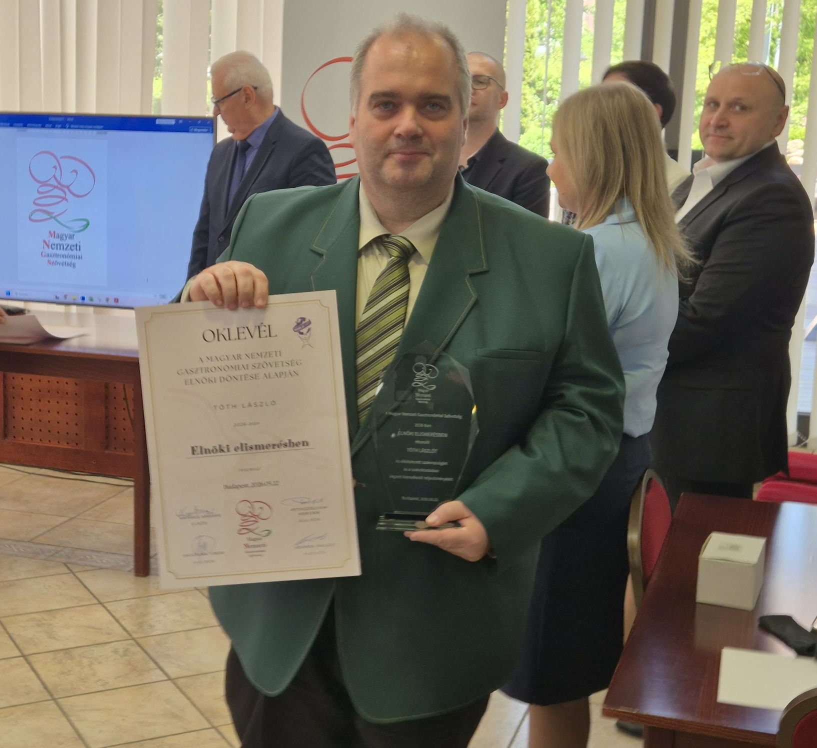 Szakmai elismerés Tóth László igazgatóhelyettesnek